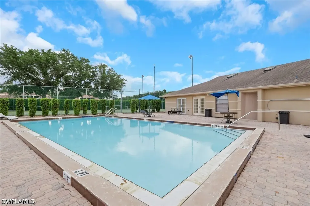 5307 Summerlin Road Fort Myers FL 33919