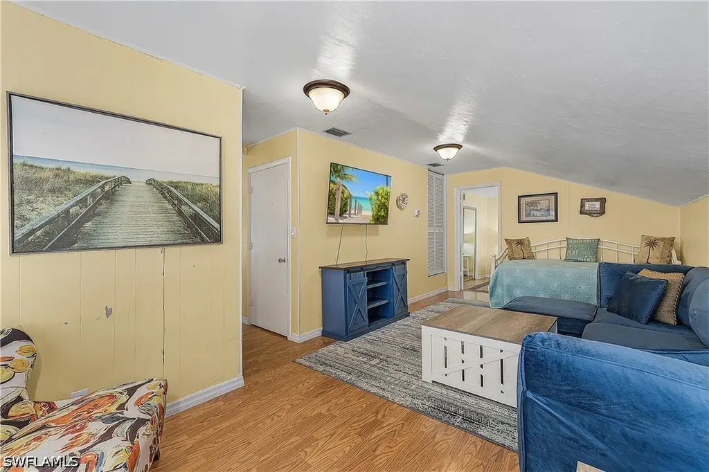 610 Donax Street Sanibel FL 33957