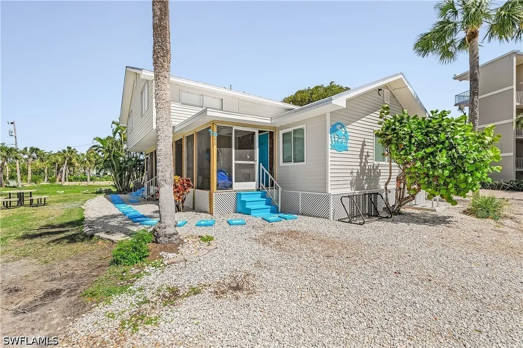 610 Donax Street Sanibel FL 33957