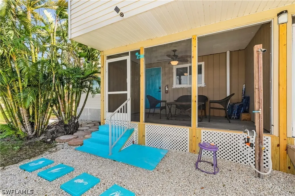 610 Donax Street Sanibel FL 33957