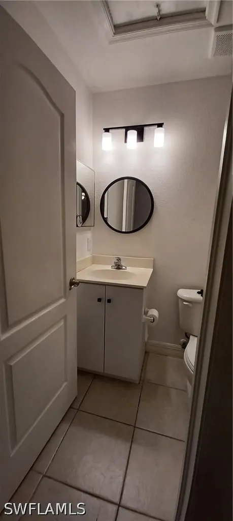 2330 Della Drive Naples FL 34117