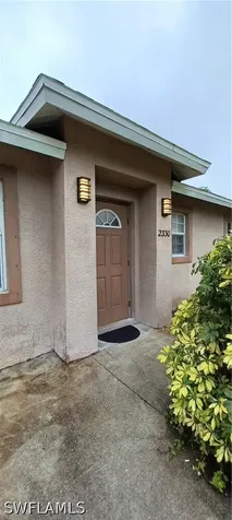 2330 Della Drive Naples FL 34117