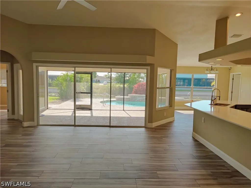 3314 SW 11th Place Cape Coral FL 33914