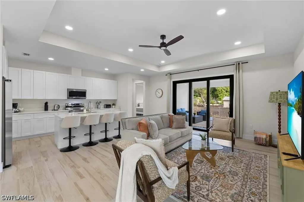 2533 Storter Avenue Naples FL 34112
