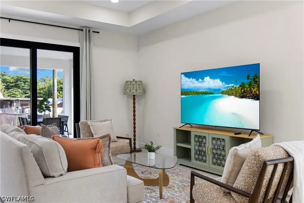 2533 Storter Avenue Naples FL 34112