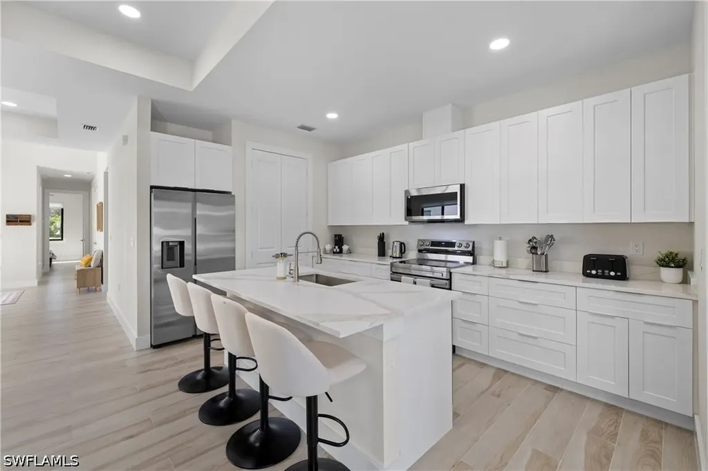 2533 Storter Avenue Naples FL 34112