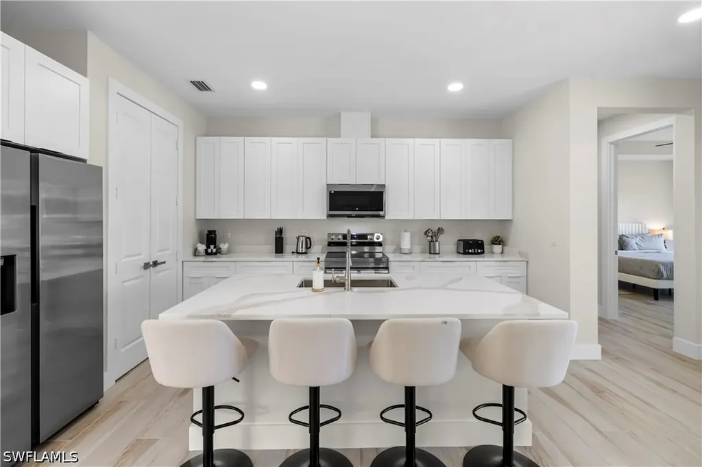 2533 Storter Avenue Naples FL 34112