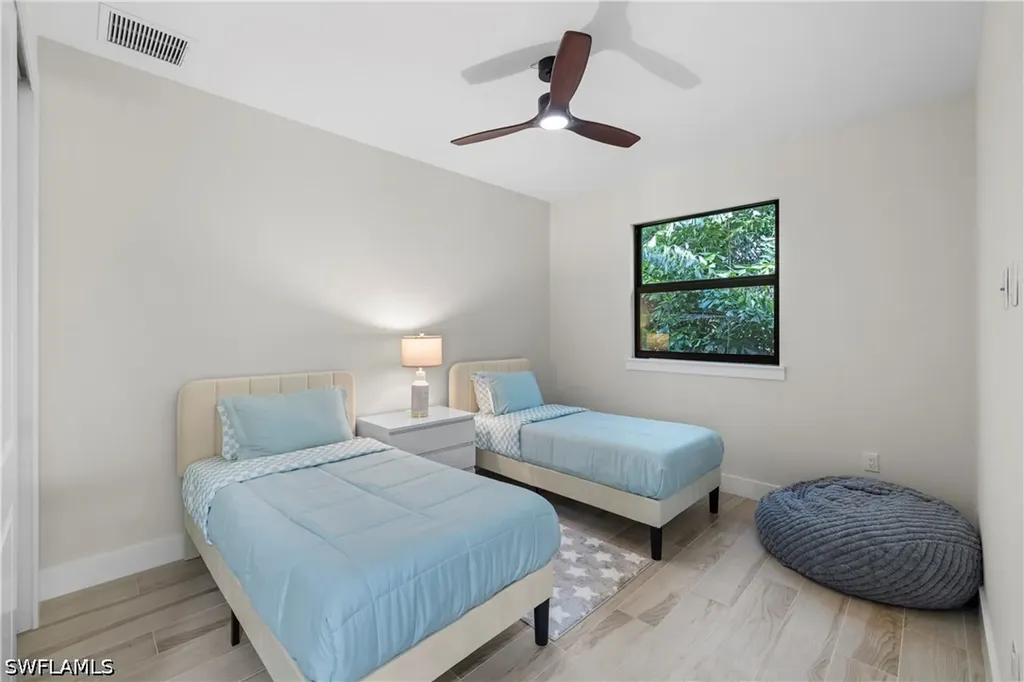 2533 Storter Avenue Naples FL 34112