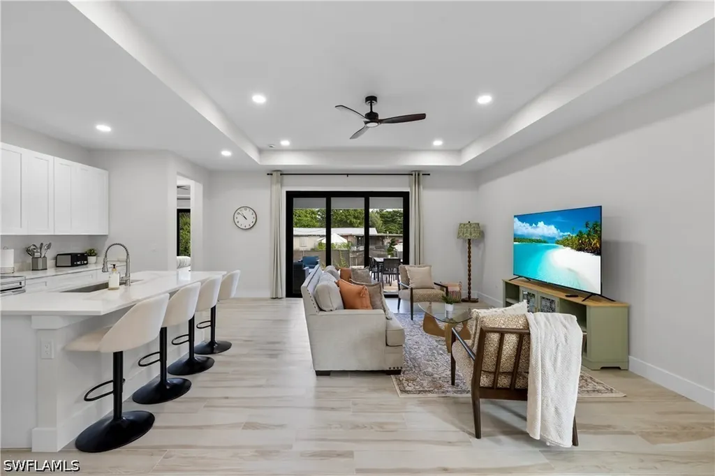 2533 Storter Avenue Naples FL 34112