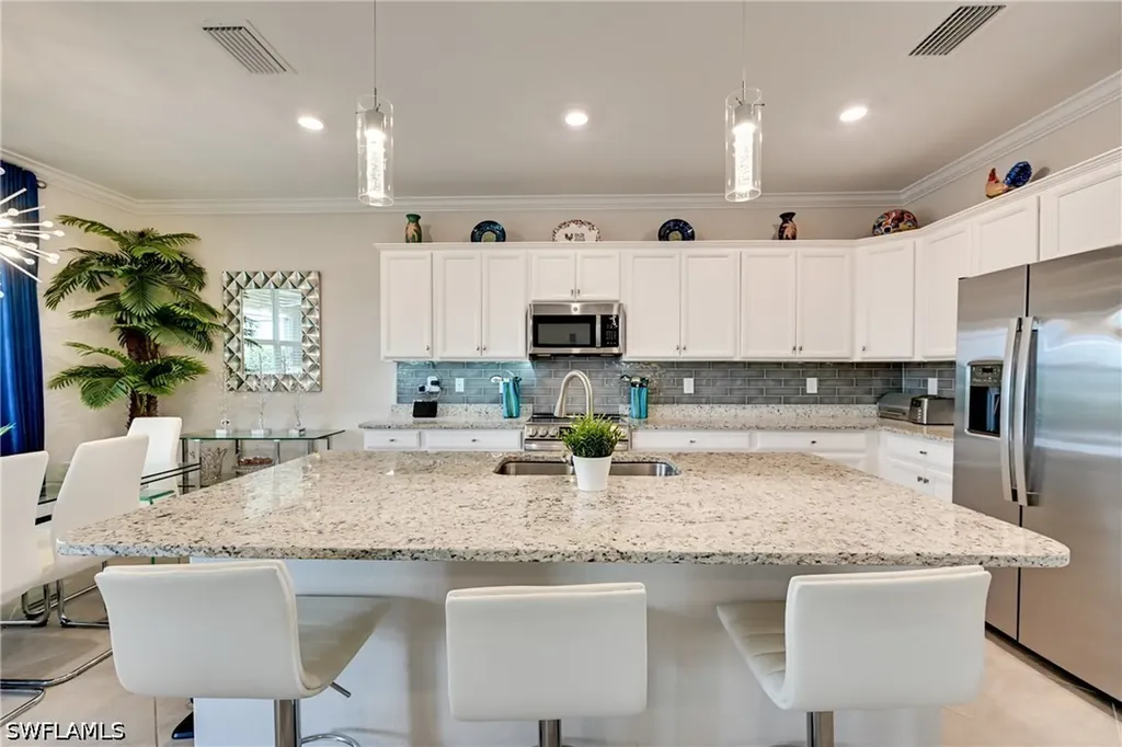 3697 E Hampton Circle Alva FL 33920