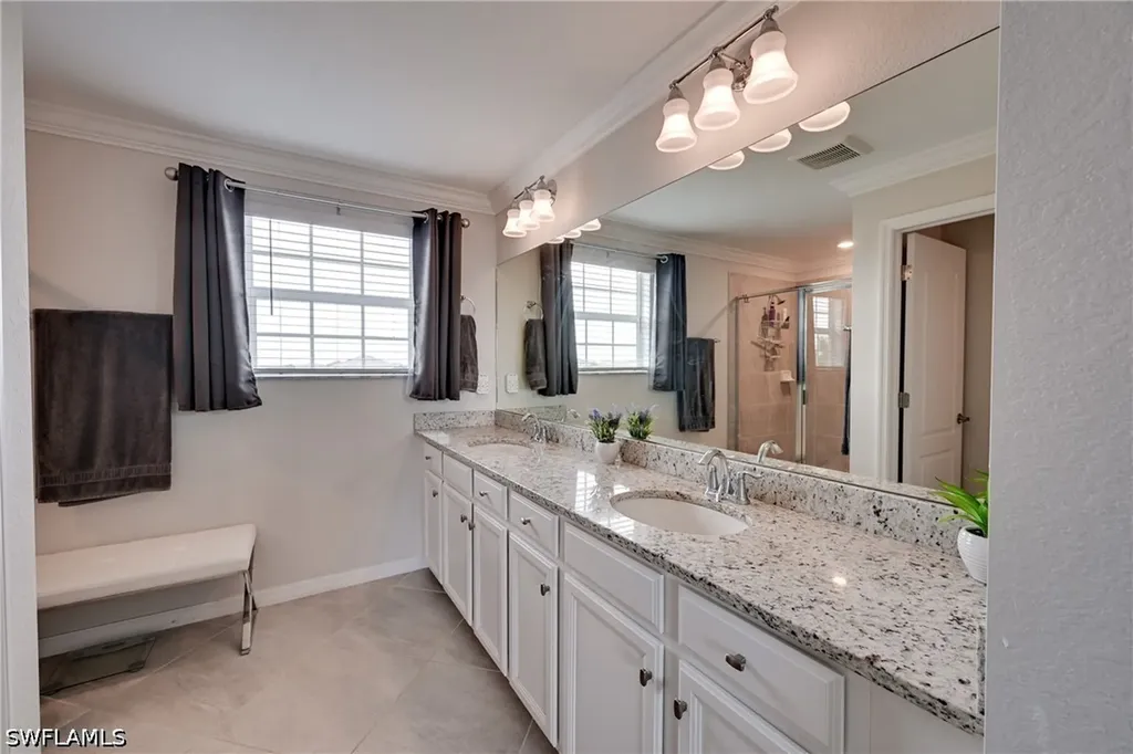 3697 E Hampton Circle Alva FL 33920