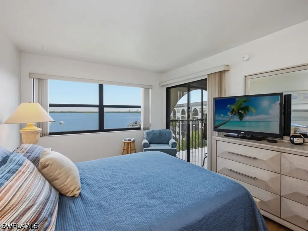1003 Anglers Cove Marco Island FL 34145