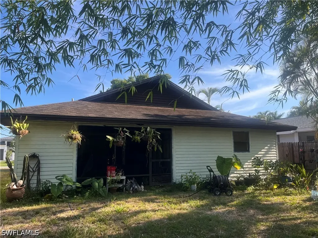 781 107th Avenue Naples FL 34108