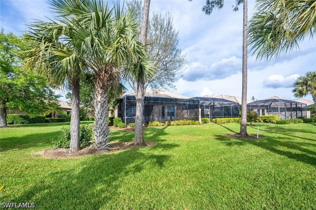 7563 Moorgate Point Way Naples FL 34113