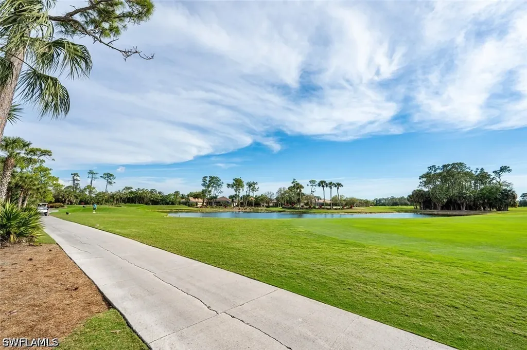 7563 Moorgate Point Way Naples FL 34113