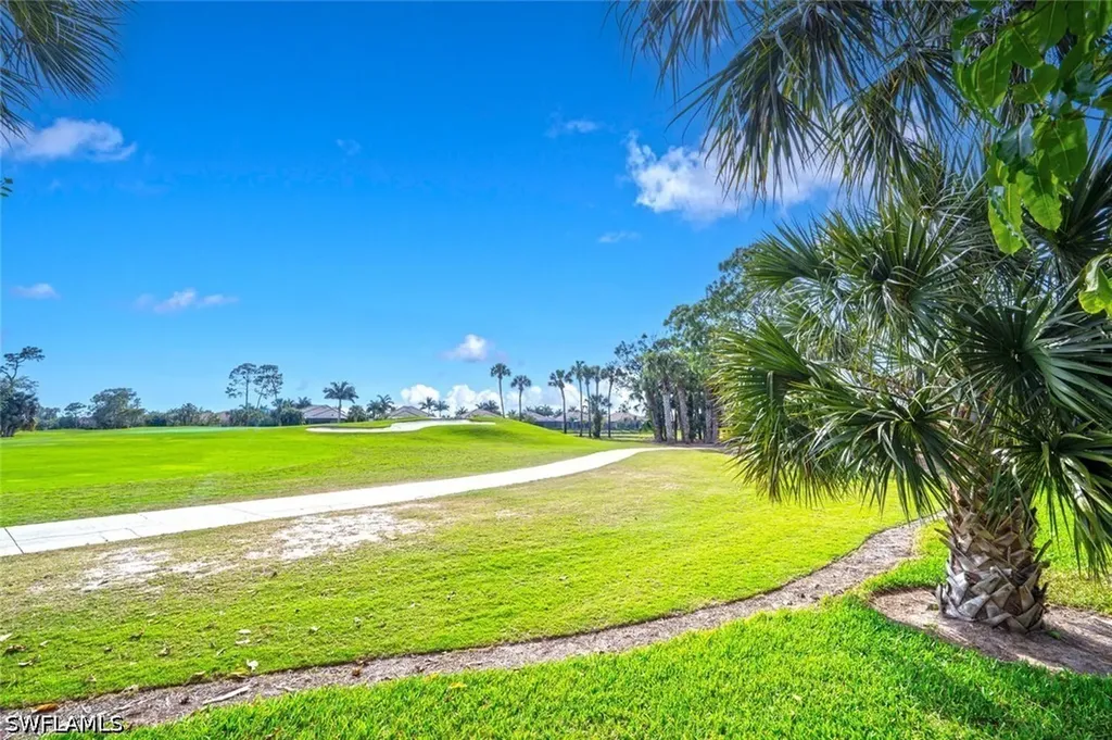 7563 Moorgate Point Way Naples FL 34113
