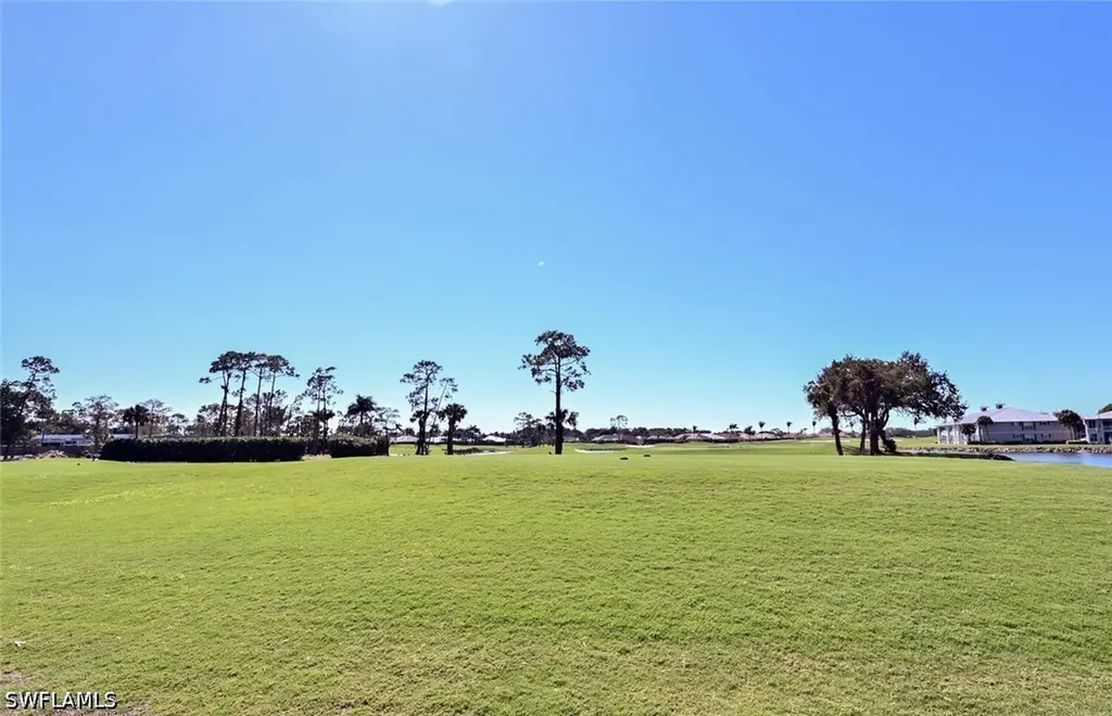 7563 Moorgate Point Way Naples FL 34113