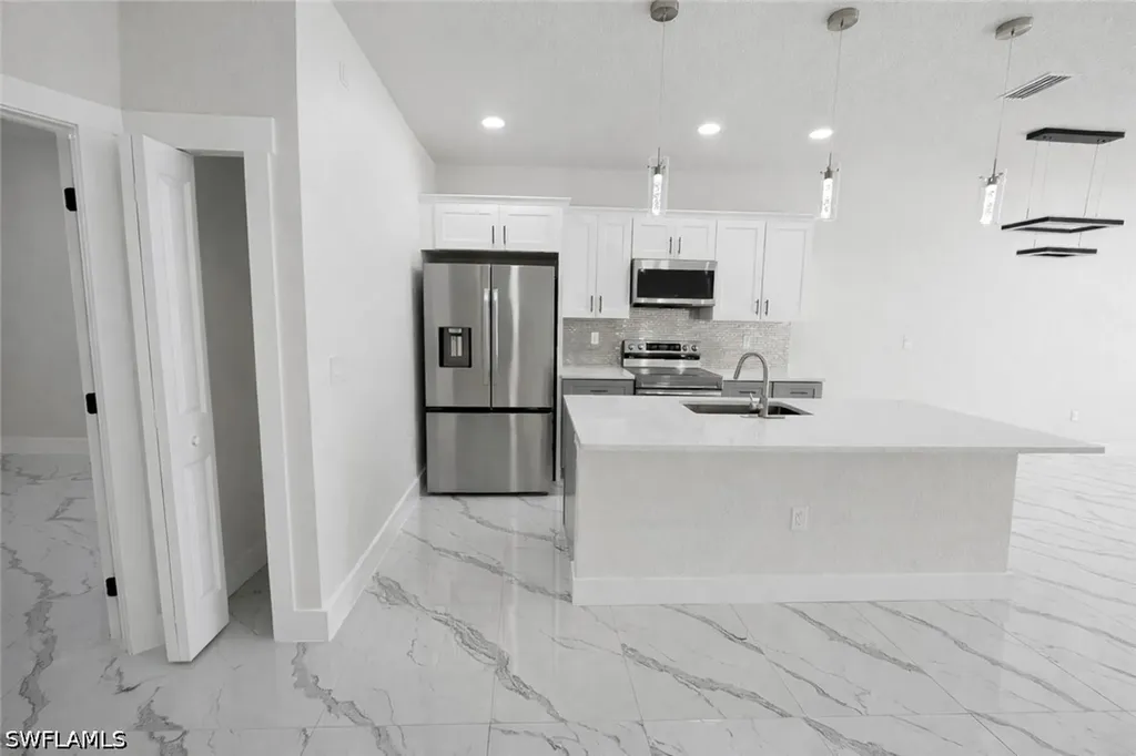 4822 24th Street SW Lehigh Acres FL 33973