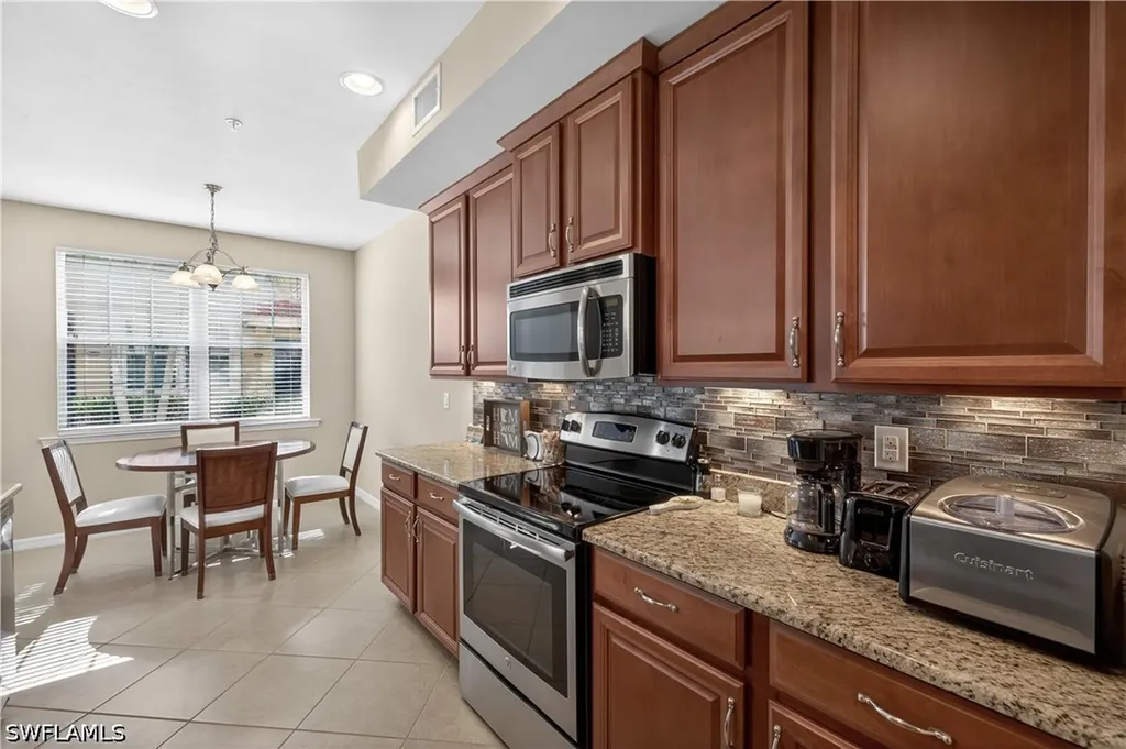 8541 Oakshade Circle Fort Myers FL 33919