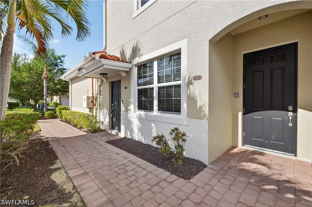 8541 Oakshade Circle Fort Myers FL 33919