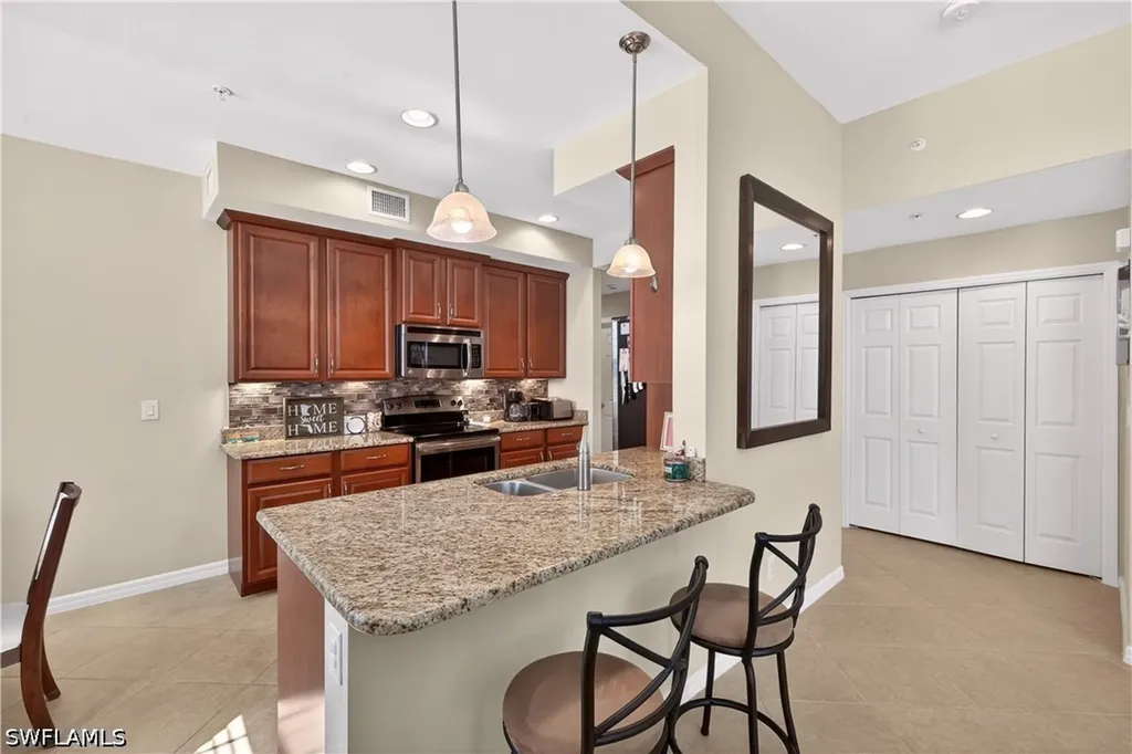 8541 Oakshade Circle Fort Myers FL 33919