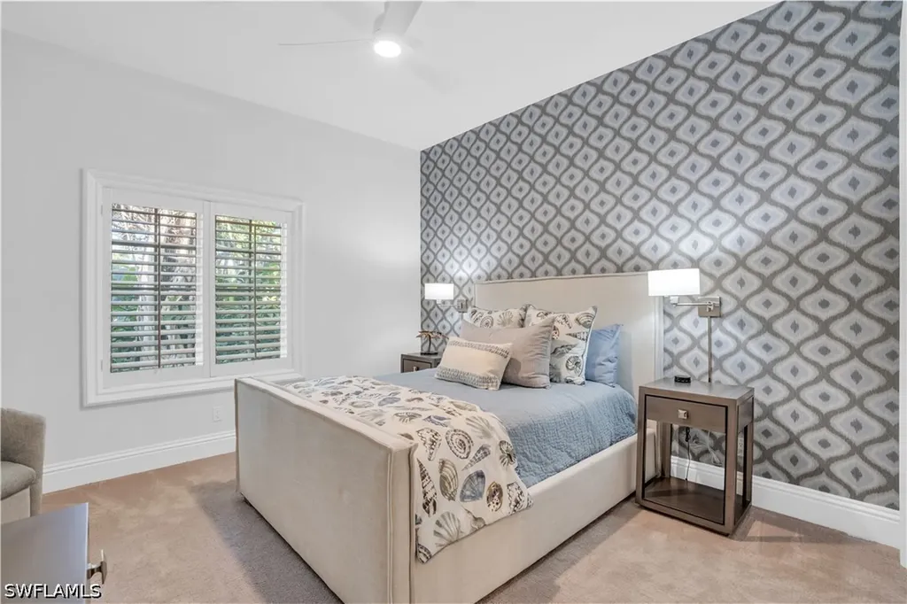 23 6th Avenue N Naples FL 34102