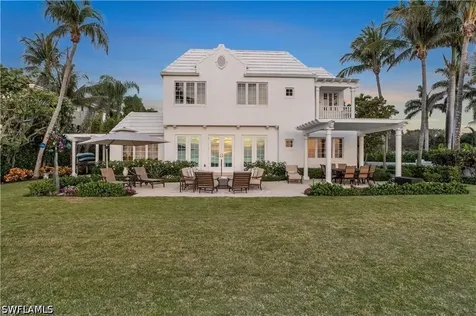 23 6TH Avenue N Naples FL 34102