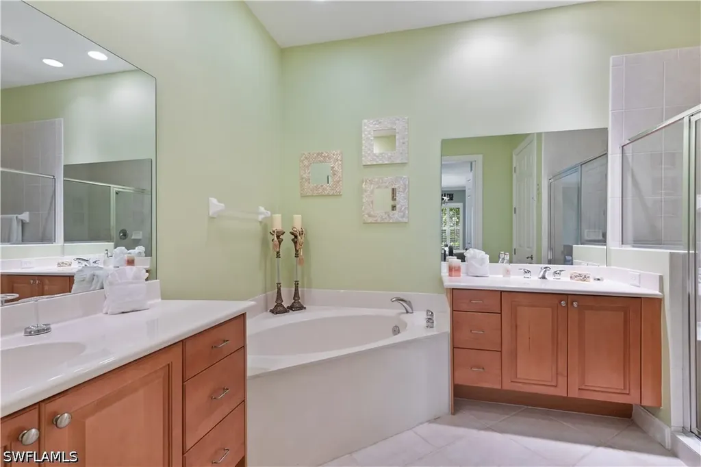 5050 Blauvelt Way Naples FL 34105