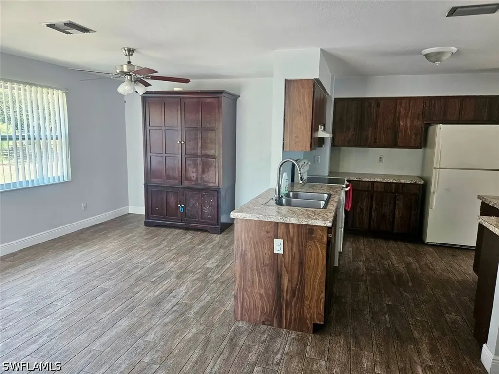 808 Greenwood Avenue Lehigh Acres FL 33972