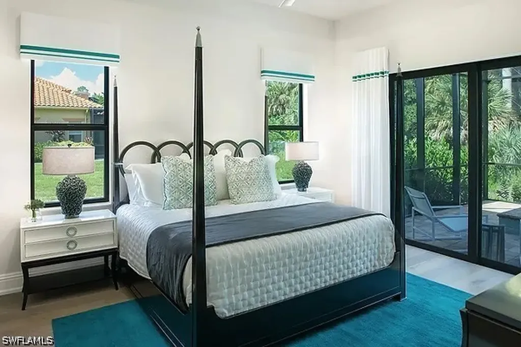 2935 Coco Lakes Drive Naples FL 34105