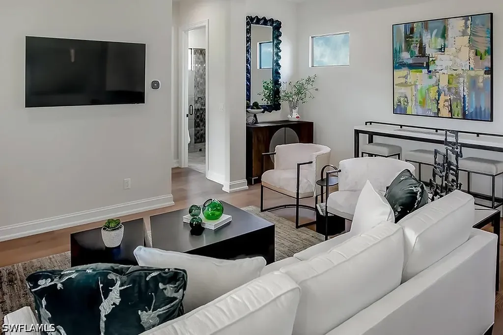 2935 Coco Lakes Drive Naples FL 34105