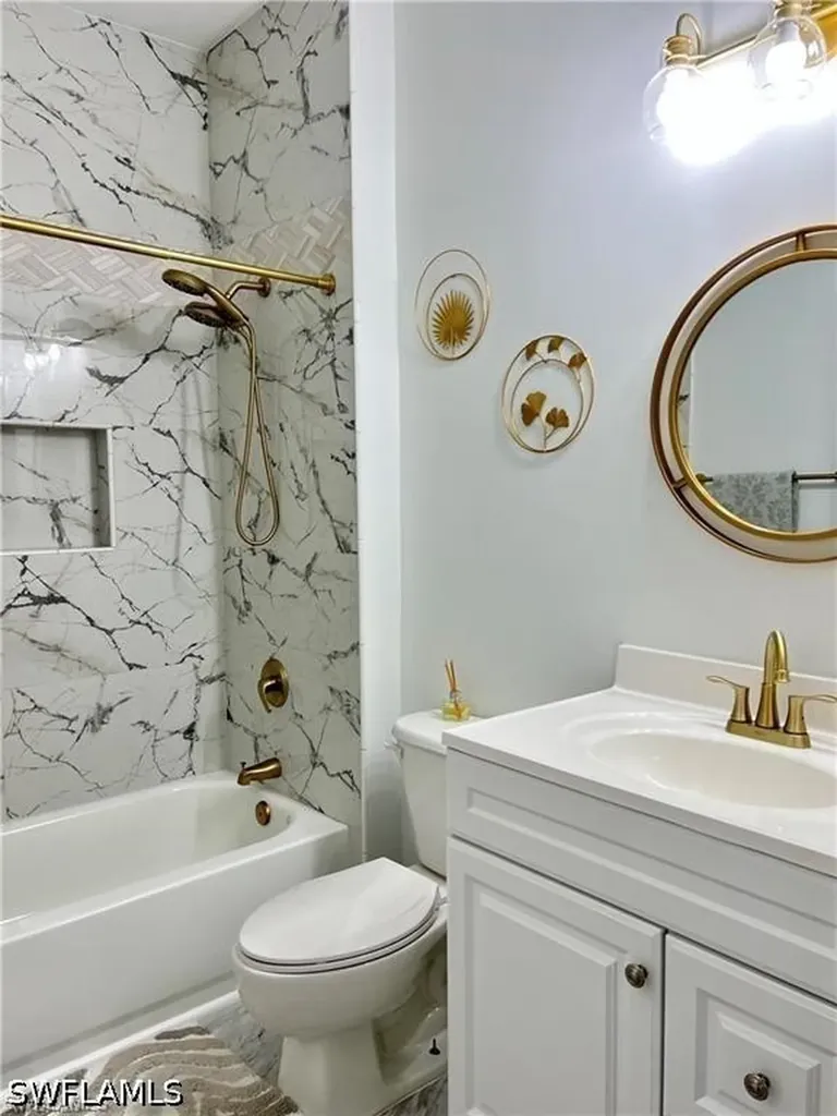 1812 Avian Court Naples FL 34119