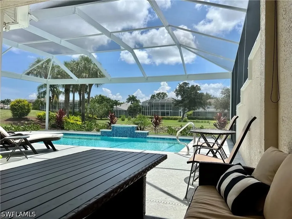 1812 Avian Court Naples FL 34119