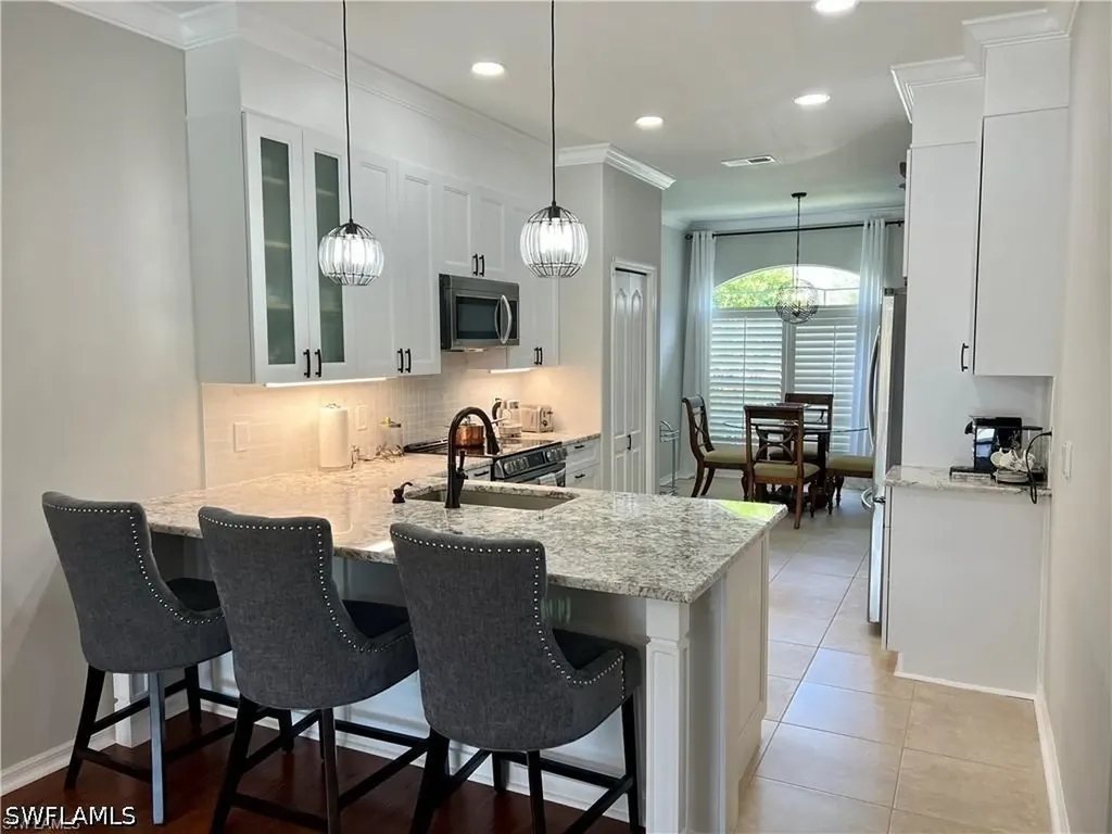 1812 Avian Court Naples FL 34119