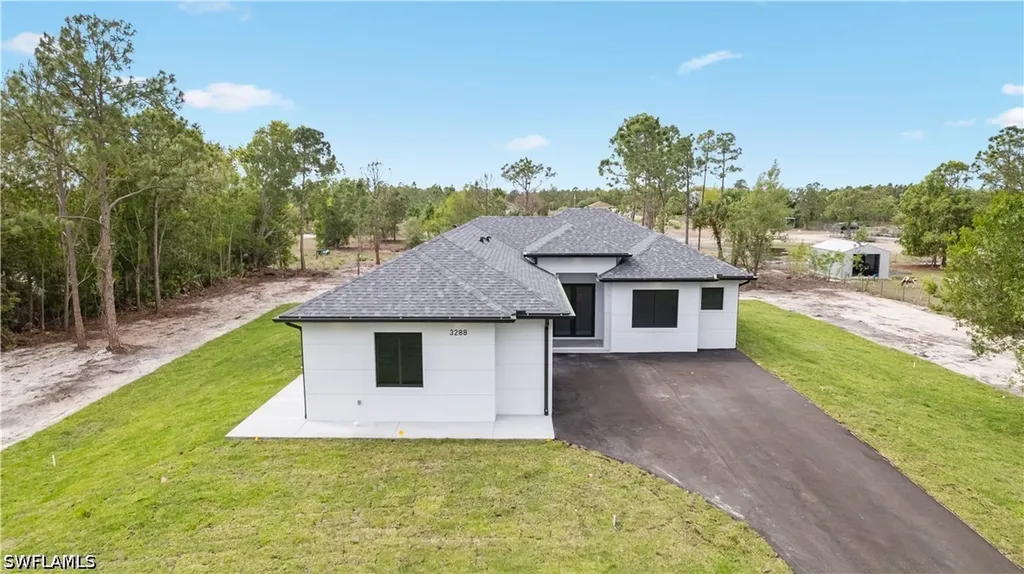 3288 54th Avenue NE Naples FL 34120