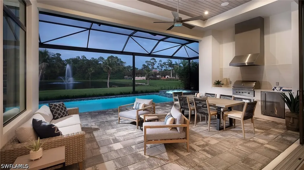2938 Coco Lakes Drive Naples FL 34105