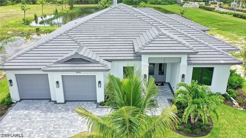 2938 Coco Lakes Drive Naples FL 34105