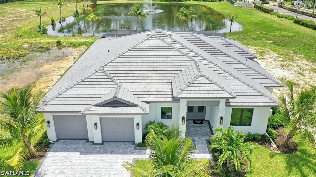 2938 Coco Lakes Drive Naples FL 34105