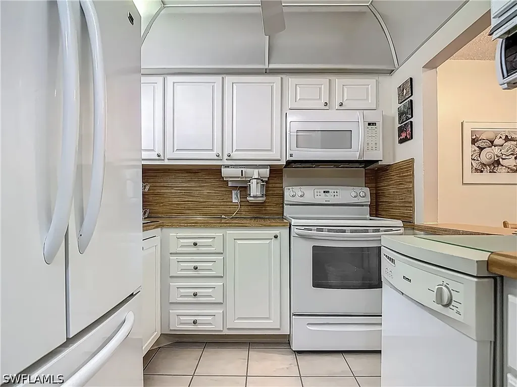 175 Turtle Lake Court Naples FL 34105