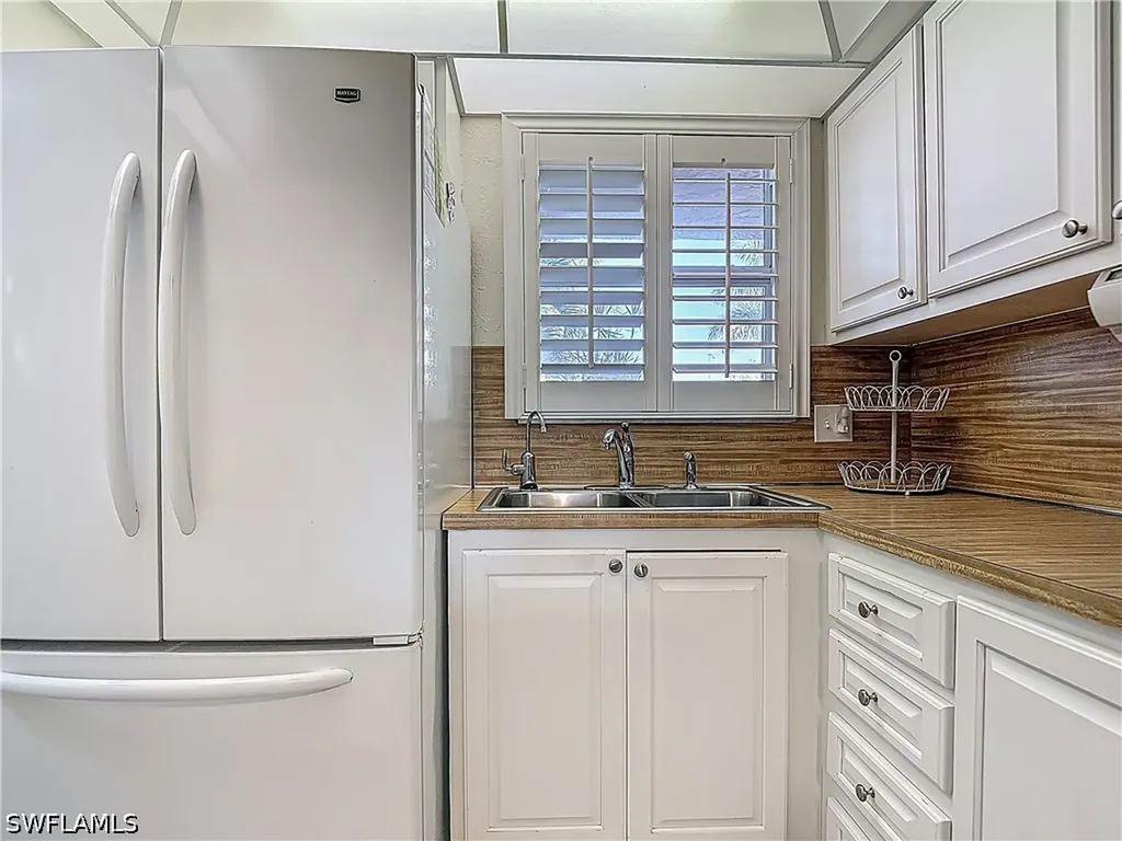 175 Turtle Lake Court Naples FL 34105