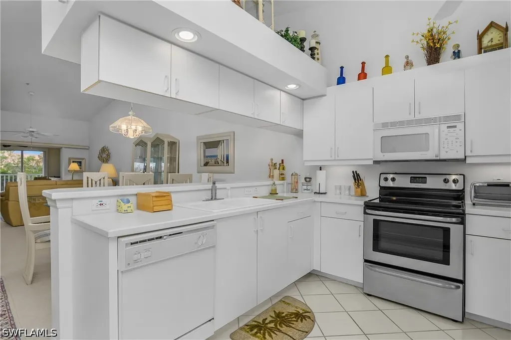 6600 Beach Resort Drive Naples FL 34114