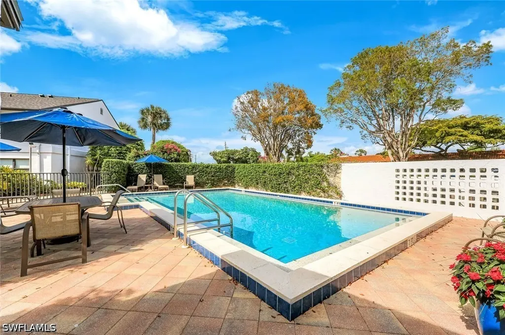 4300 Belair Lane Naples FL 34103