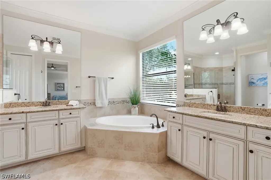 9457 Rialto Drive Naples FL 34113