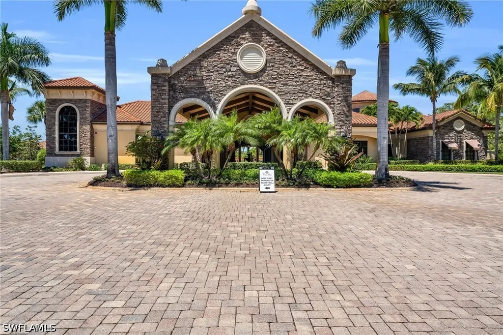 9457 Rialto Drive Naples FL 34113