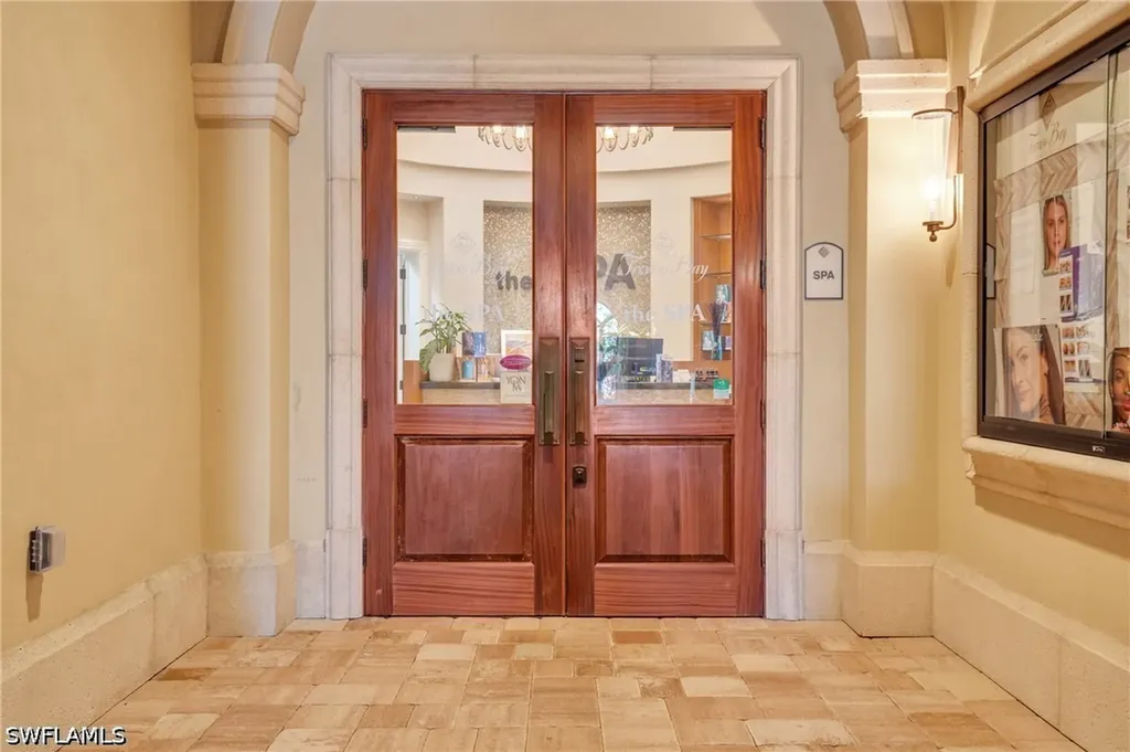 9457 Rialto Drive Naples FL 34113