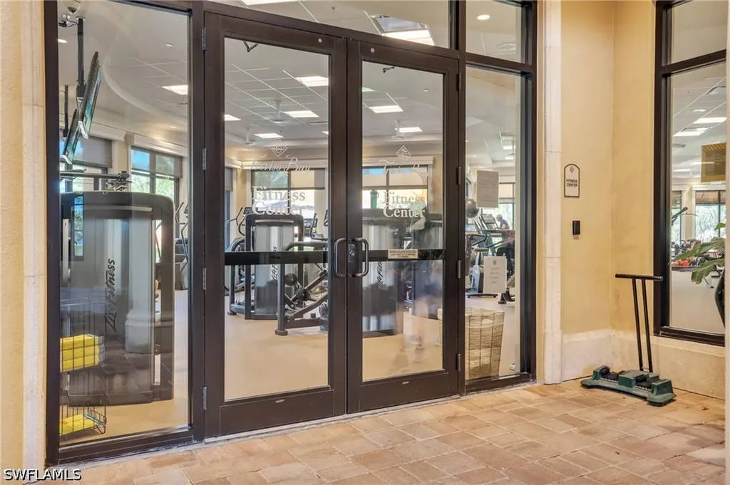 9457 Rialto Drive Naples FL 34113