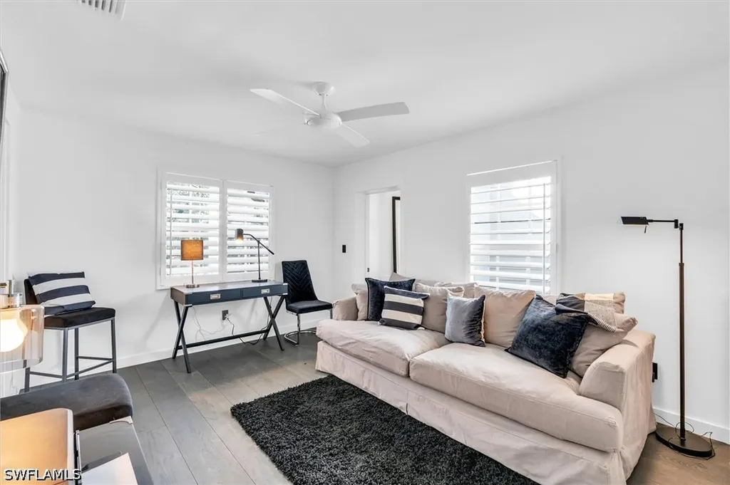 1627 Murex Lane Naples FL 34102