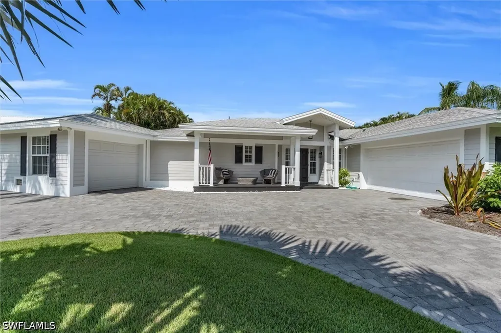 1627 Murex Lane Naples FL 34102