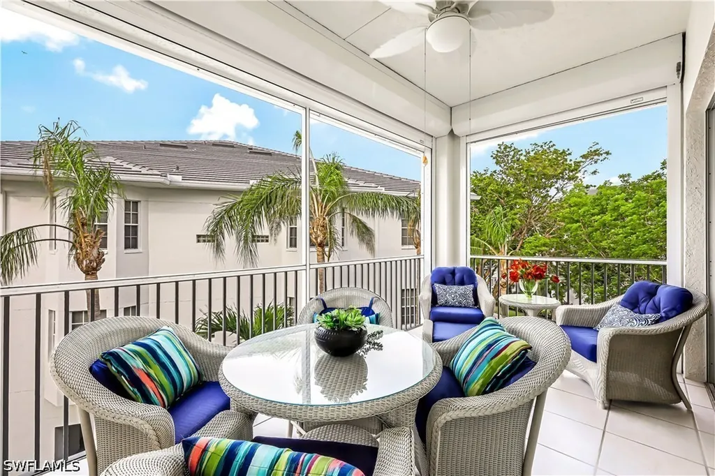 837 Sailaway Lane Naples FL 34108