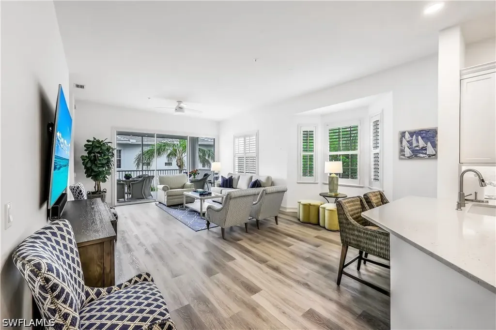 837 Sailaway Lane Naples FL 34108